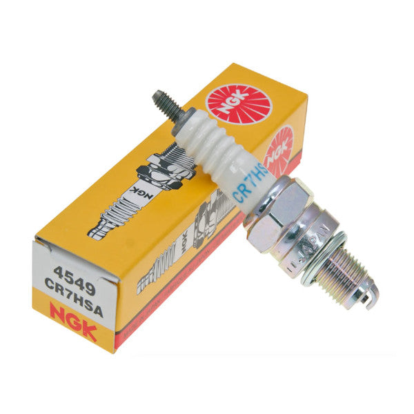 CR7HSA spark plug