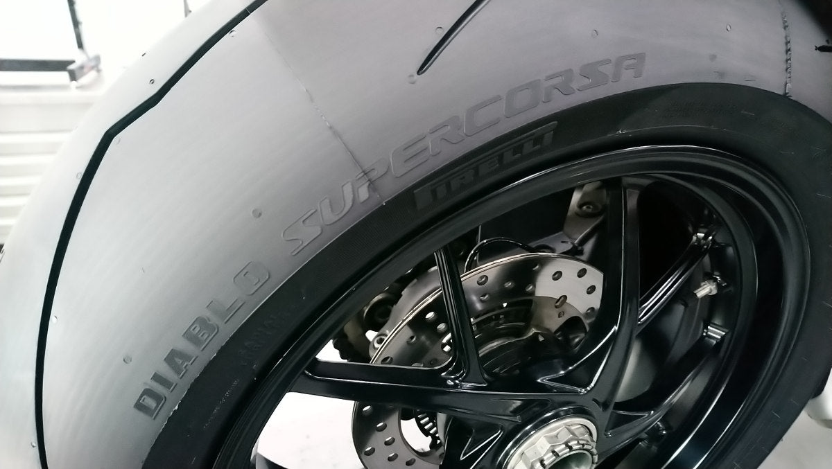 Pirelli Supercorsa SP V3